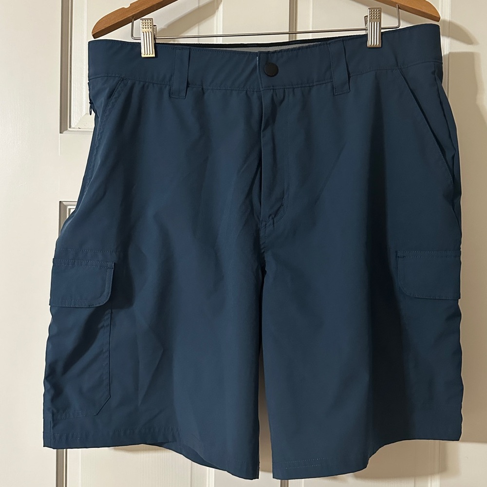 Orvis Cargo Short, Navy Blue, Size 36, Inseam 9”, Never Worn, No Tags, Washed